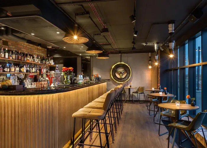 Barcelo Powisle 4* Варшава