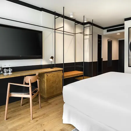 Ξενοδοχείο Barcelo Powisle 4*